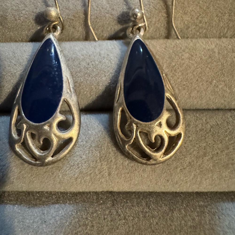 Elegant Silver and Blue Teardrop Earrings